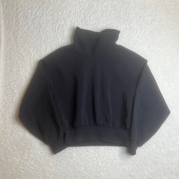 Lululemon women's black cropped soft full flourish oversized pullover 10 - Picture 1 of 6